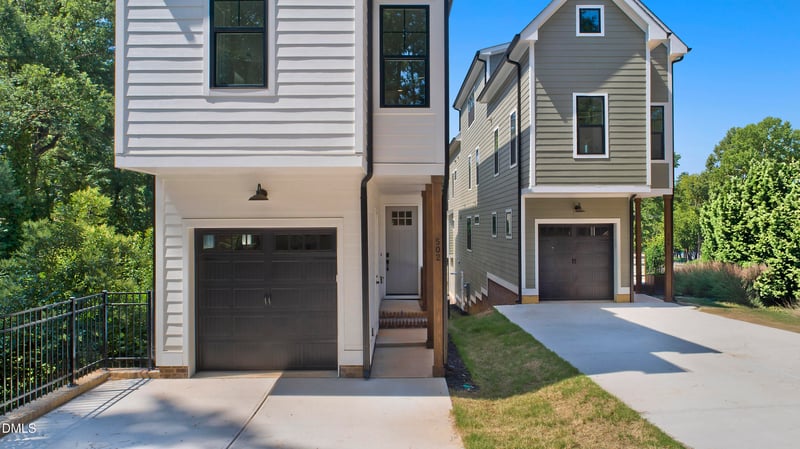502 W Chatham St, Apex, NC 27502