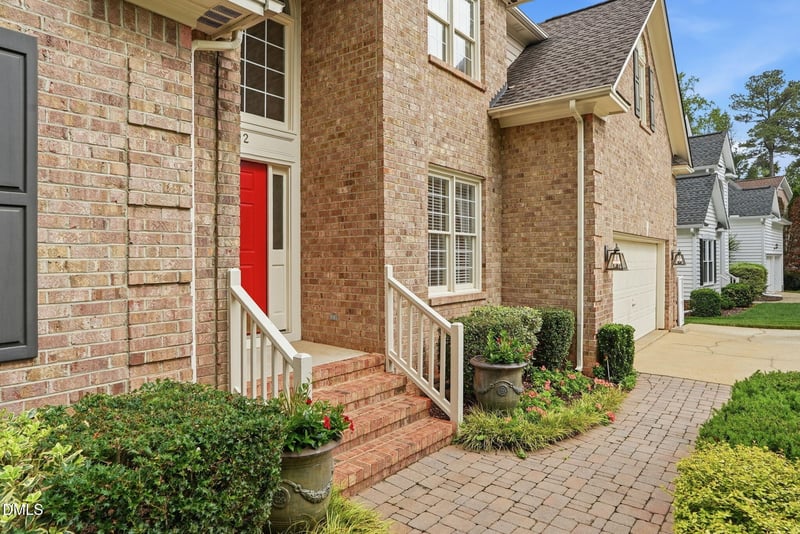 502 Cricketfield Ln, Cary, NC 27518