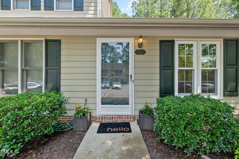 502 Gatehouse Ln, Durham, NC 27707
