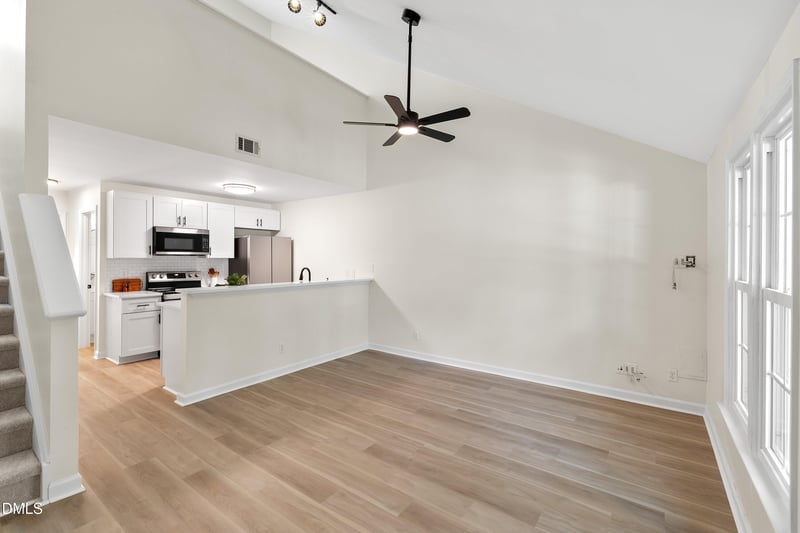 502 Gatehouse Ln, Durham, NC 27707