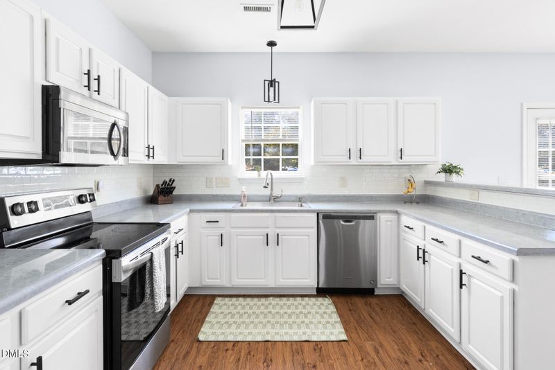 502 Summer Breeze Dr, Durham, NC 27704