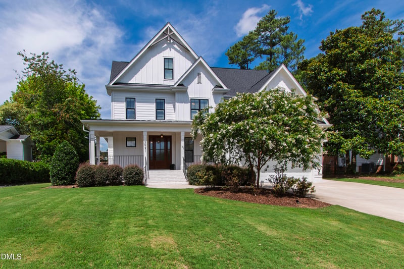 5021 Sandlewood Dr, Raleigh, NC 27609