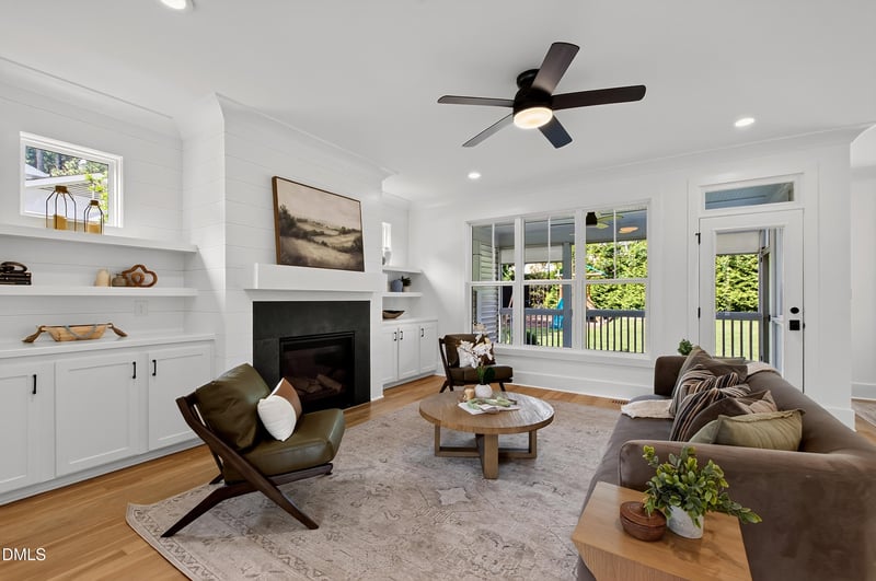 5021 Sandlewood Dr, Raleigh, NC 27609