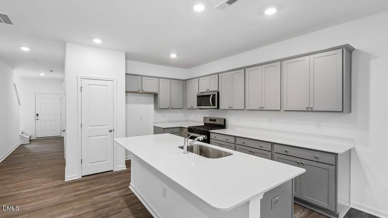 504 Cherry Laurel Dr, Sanford, NC 27332