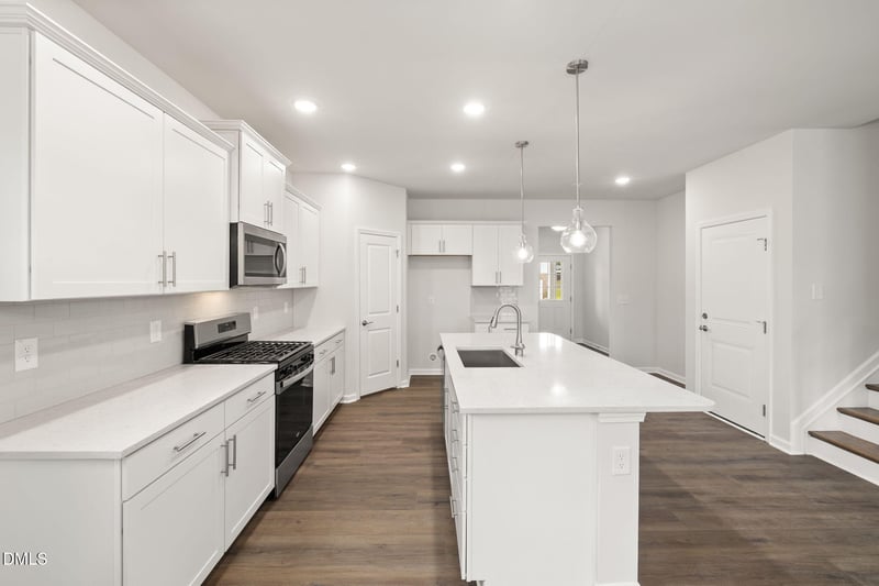 504 Foxfield Way, Fuquay Varina, NC 27526