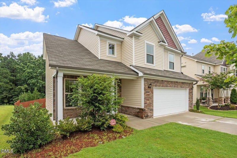 504 Yulee Dr, Zebulon, NC 27597