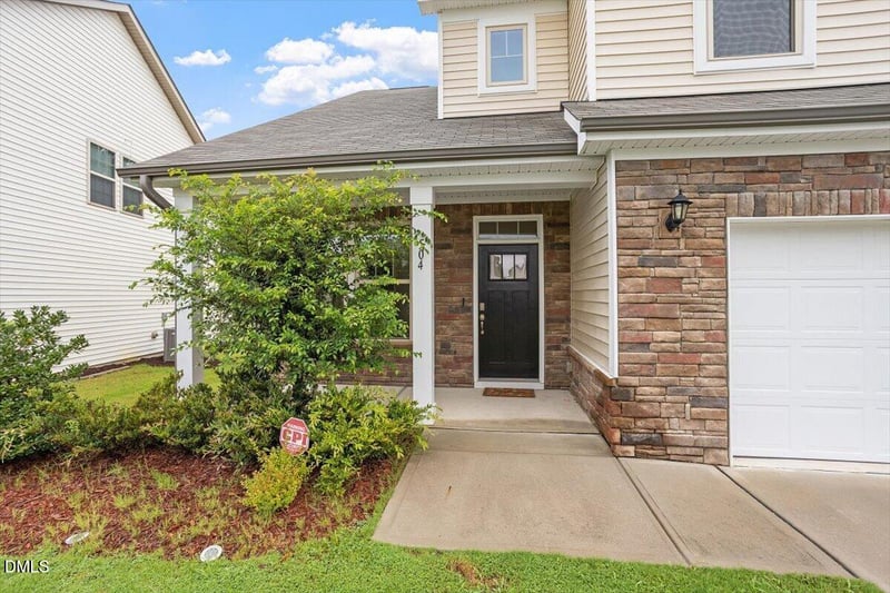 504 Yulee Dr, Zebulon, NC 27597