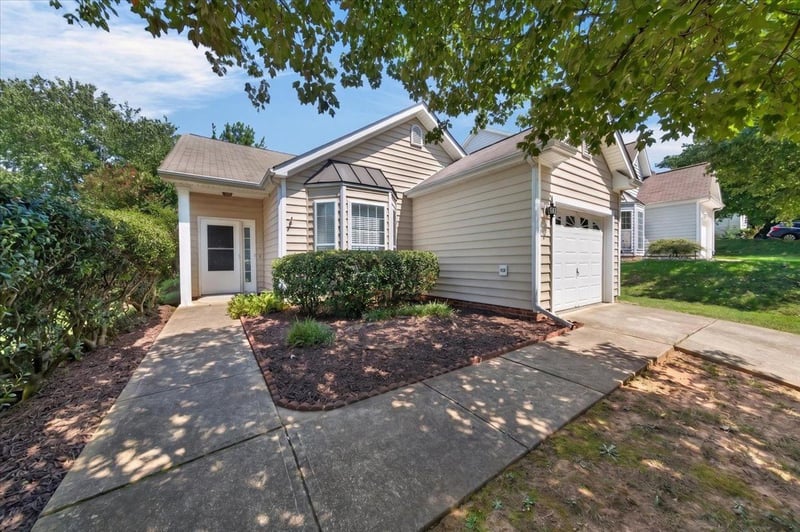 5045 Delta Lake Dr, Raleigh, NC 27612
