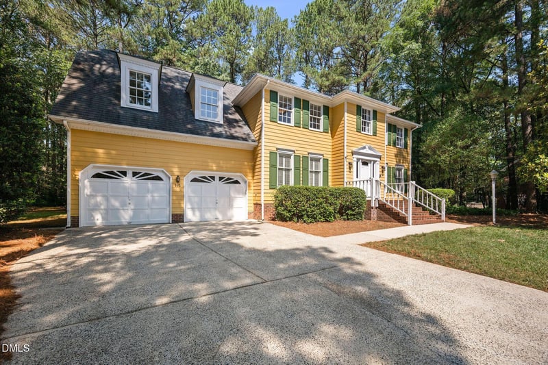 505 Heathridge Ln, Cary, NC 27513