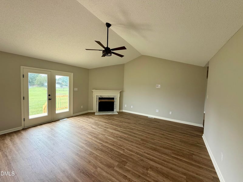 505 Lazy Branch Dr, Benson, NC 27504