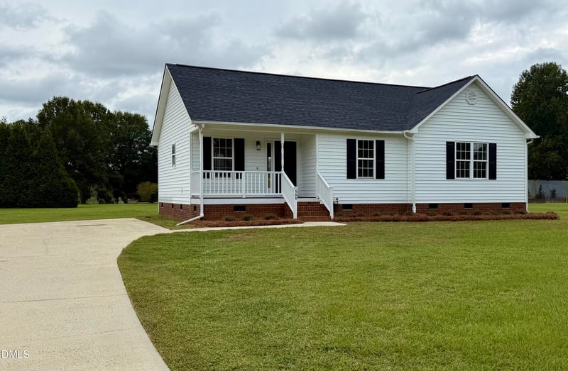 505 Lazy Branch Dr, Benson, NC 27504