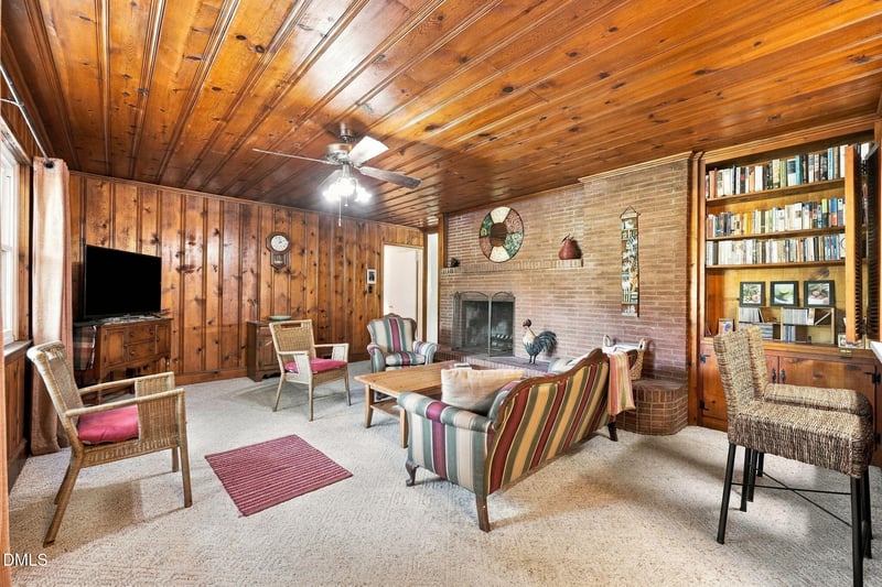 505 Paris St, Graham, NC 27253