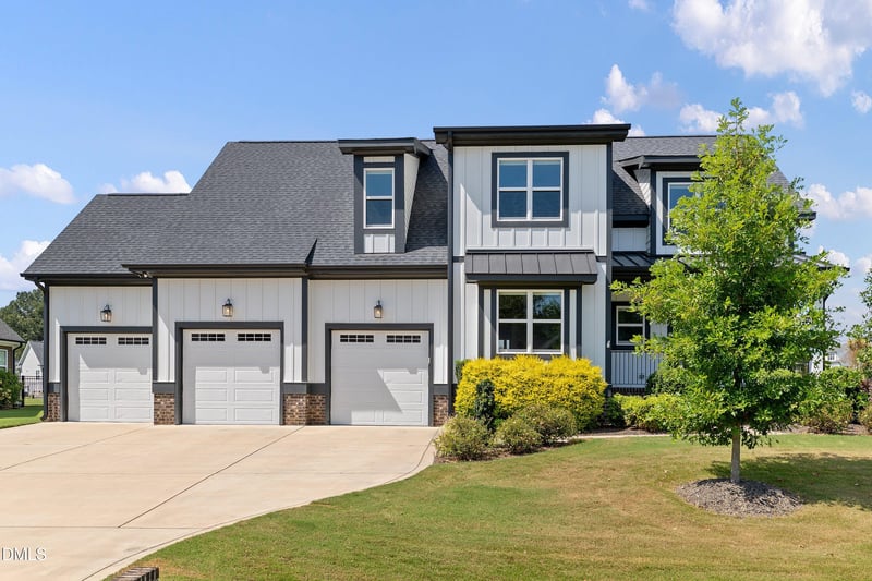 506 Allesandra Dr, Clayton, NC 27527