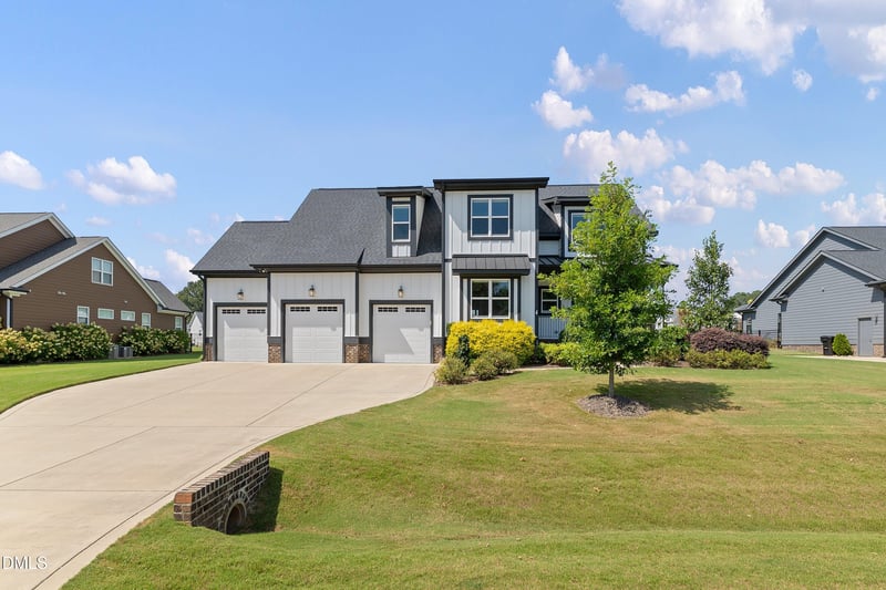 506 Allesandra Dr, Clayton, NC 27527