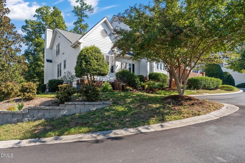 506 Center Pointe Dr, Cary, NC 27513