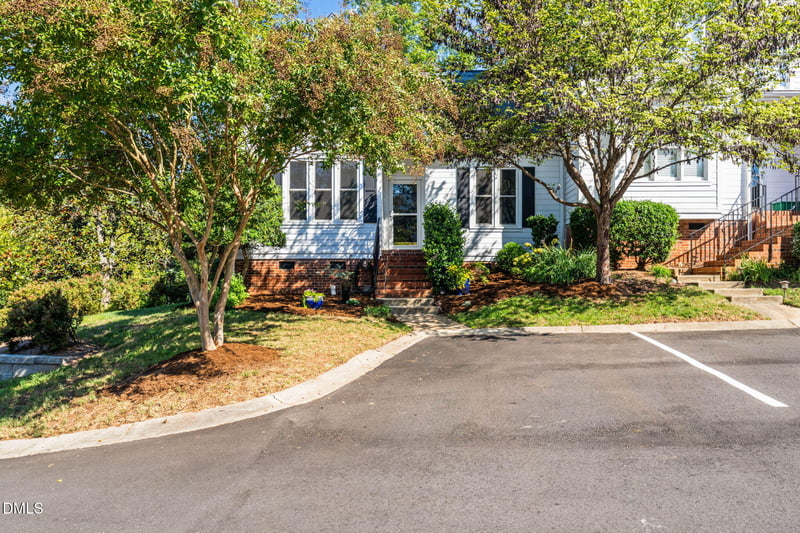 506 Center Pointe Dr, Cary, NC 27513