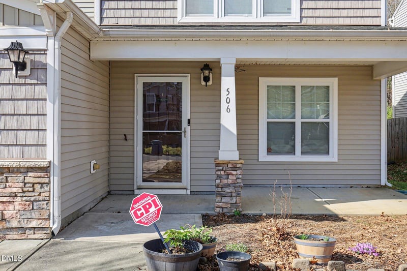 506 Farm House Ln, Durham, NC 27703