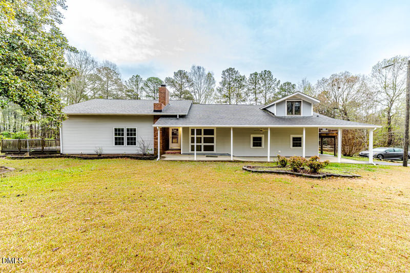 507 Nixon Dr, Sanford, NC 27330