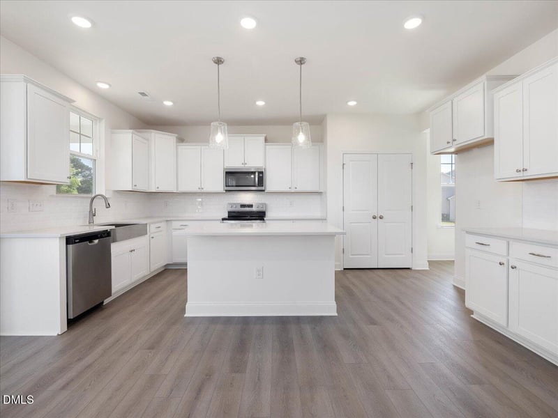 508 Hipwood Dr, Zebulon, NC 27597