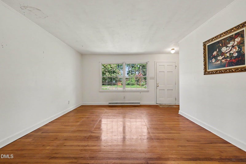 509 Oakwood Ln, Graham, NC 27253