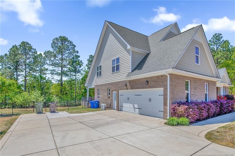 509 Swan Island Ct, Fayetteville, NC 28311