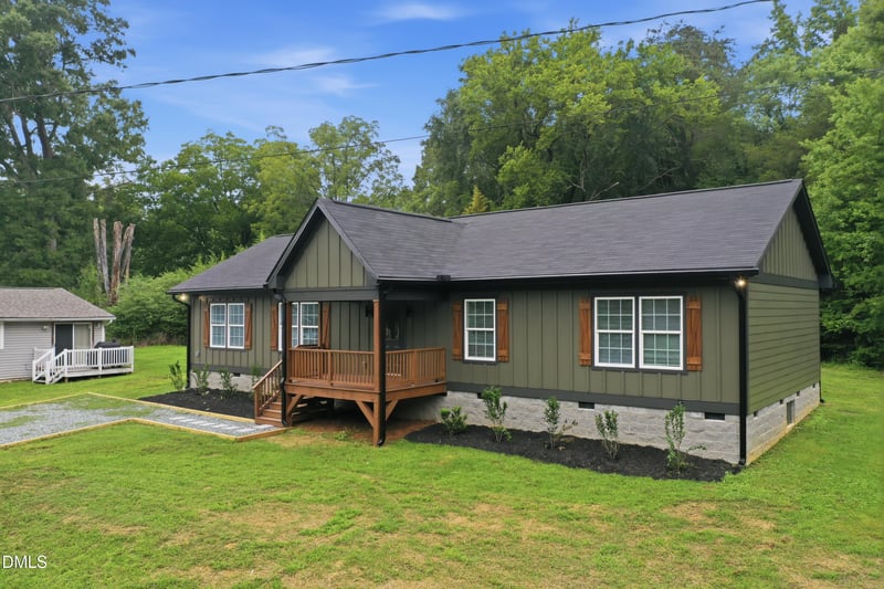 509 E Webb St, Mebane, NC 27302