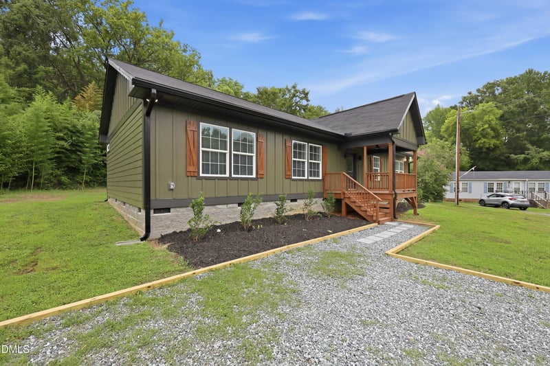 509 E Webb St, Mebane, NC 27302
