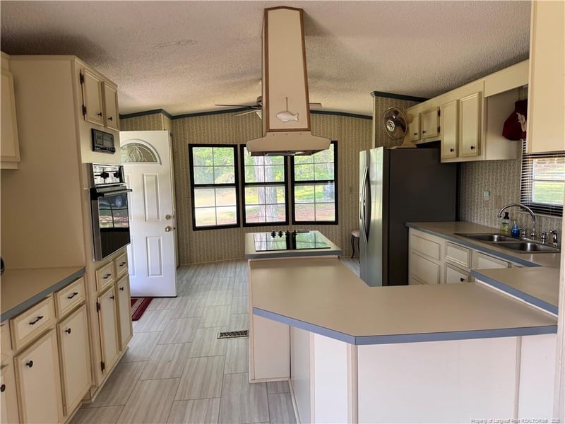 5095 Buckhorn Rd, Sanford, NC 27330