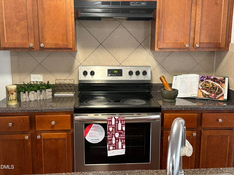 51 Stratford Dr, Wendell, NC 27591