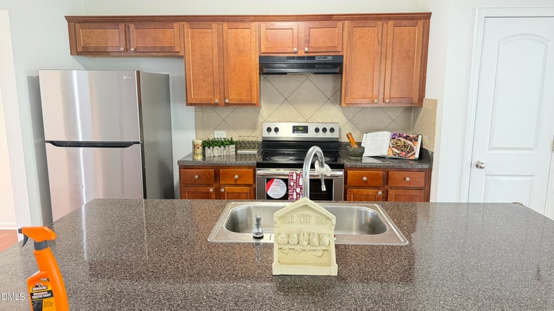 51 Stratford Dr, Wendell, NC 27591