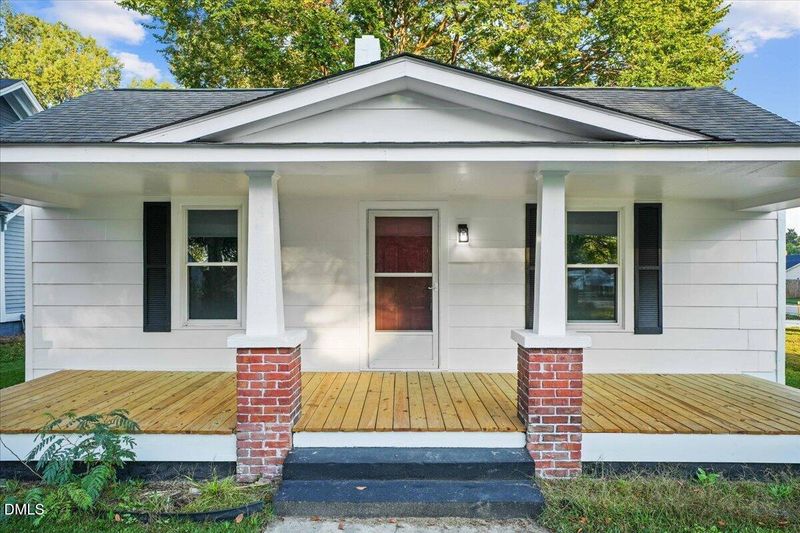 511 N Webb St, Selma, NC 27576