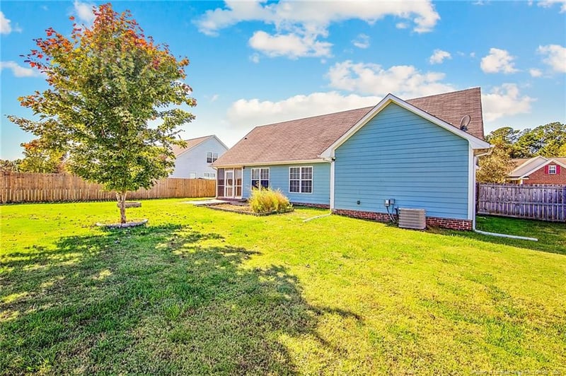 5117 Roy C Stallings Jr Rd, Hope Mills, NC 28348