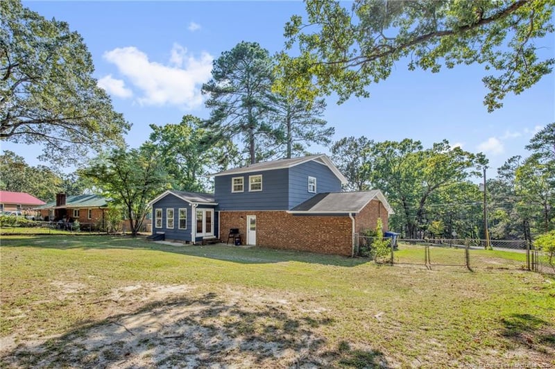 512 Dashland Dr, Fayetteville, NC 28303