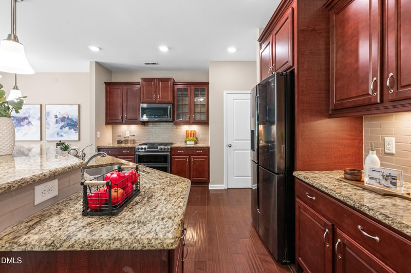 512 Durants Neck Ln, Morrisville, NC 27560