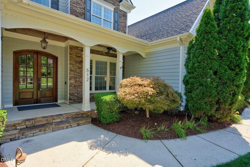 512 Foxdale Ridge Dr, Cary, NC 27519