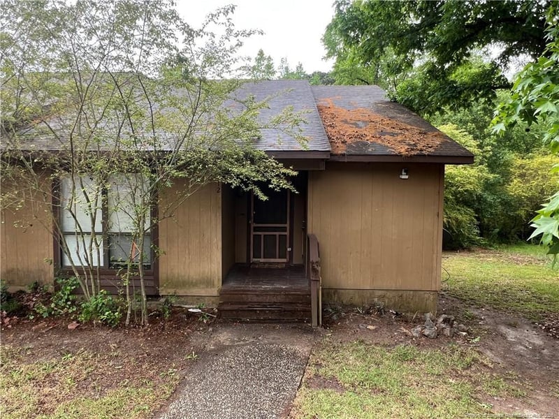 512 Toxaway Ct, Fayetteville, NC 28314