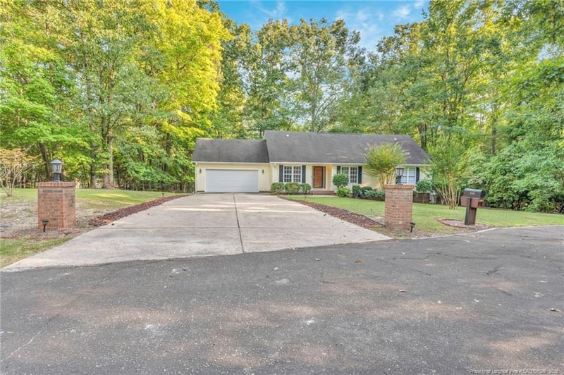 5122 Pheasant Ln, Sanford, NC 27332