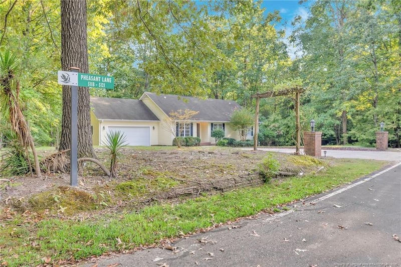 5122 Pheasant Ln, Sanford, NC 27332