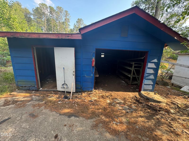5124 Royal Acres Rd, Raleigh, NC 27610