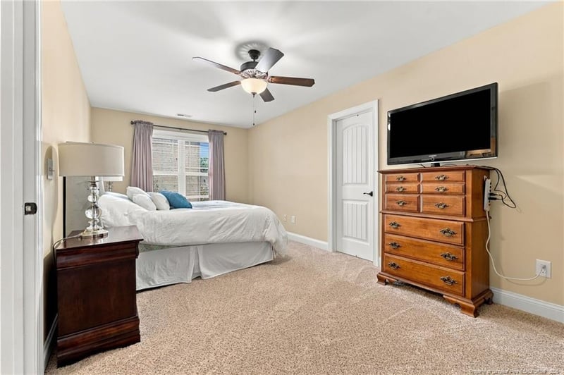 5128 Carson Allen Rd, Hope Mills, NC 28348