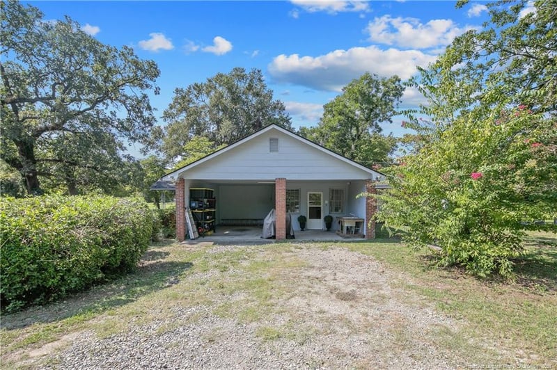 5146 Matt Hair Rd, Fayetteville, NC 28312