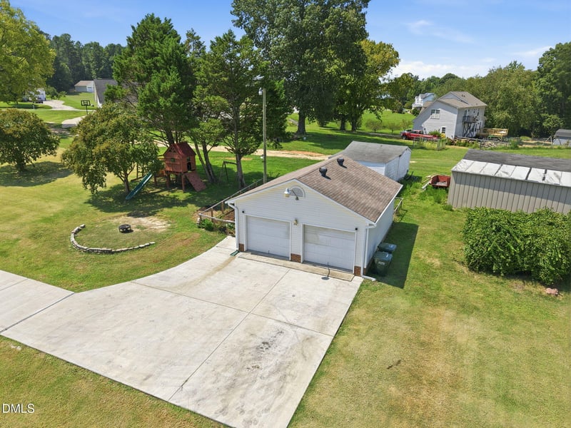 515 Bobbitt Rd, Clayton, NC 27520