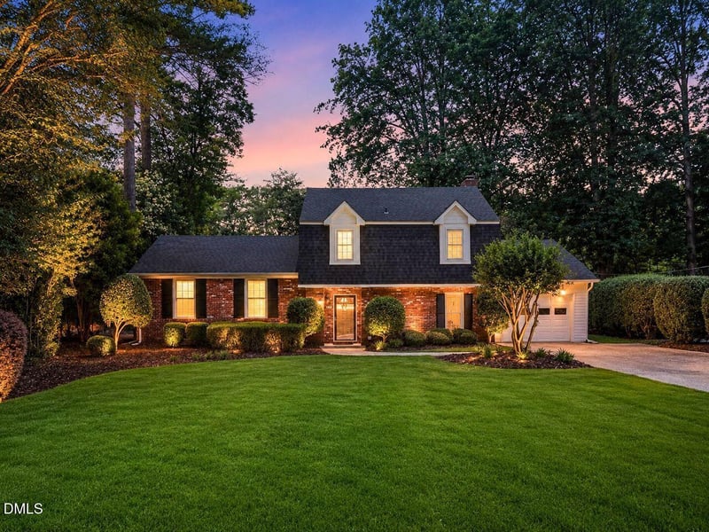 516 Blakewood Dr, Raleigh, NC 27609