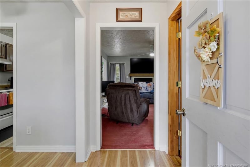 5164 Double Oaks Dr, Fayetteville, NC 28306
