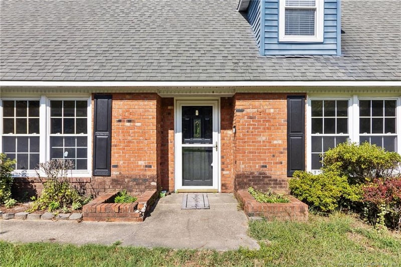 5181 Fame Ln, Fayetteville, NC 28306
