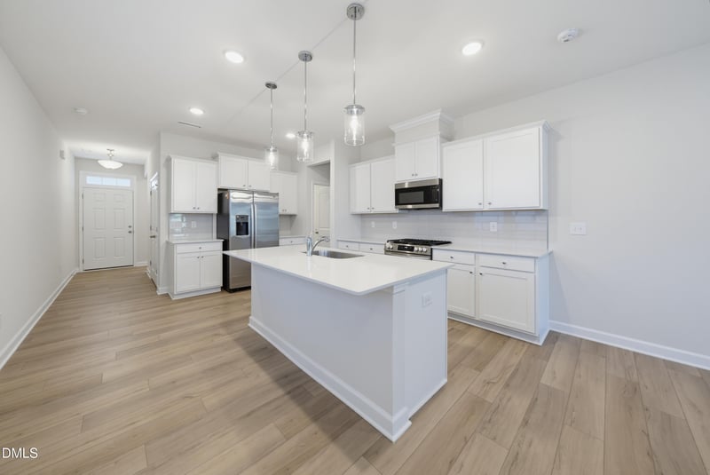 52 Fairwinds Dr, Lillington, NC 27546