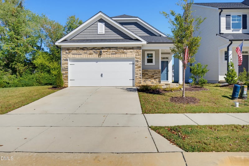 52 Fairwinds Dr, Lillington, NC 27546