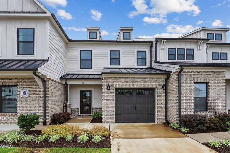52 Paperwhite Pl, Clayton, NC 27527