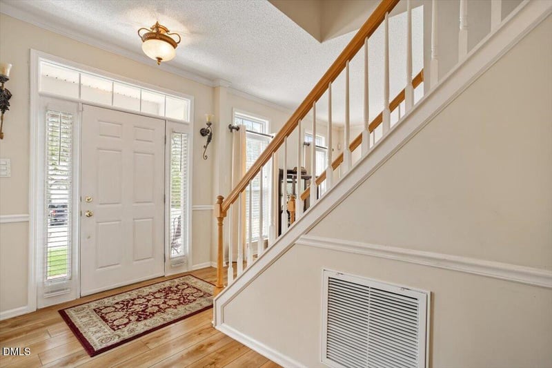 5204 Duckdown Ct, Raleigh, NC 27604