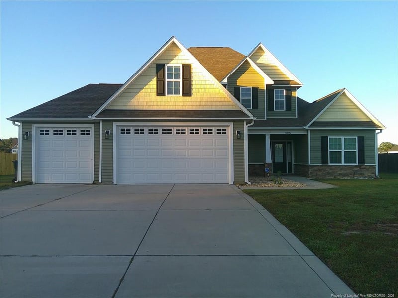 5205 Thruway Rd, Hope Mills, NC 28348